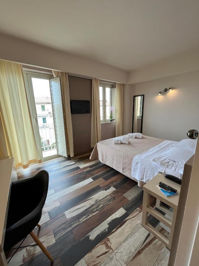 Don Ugo Luxury Rooms トロペーア エクステリア 写真