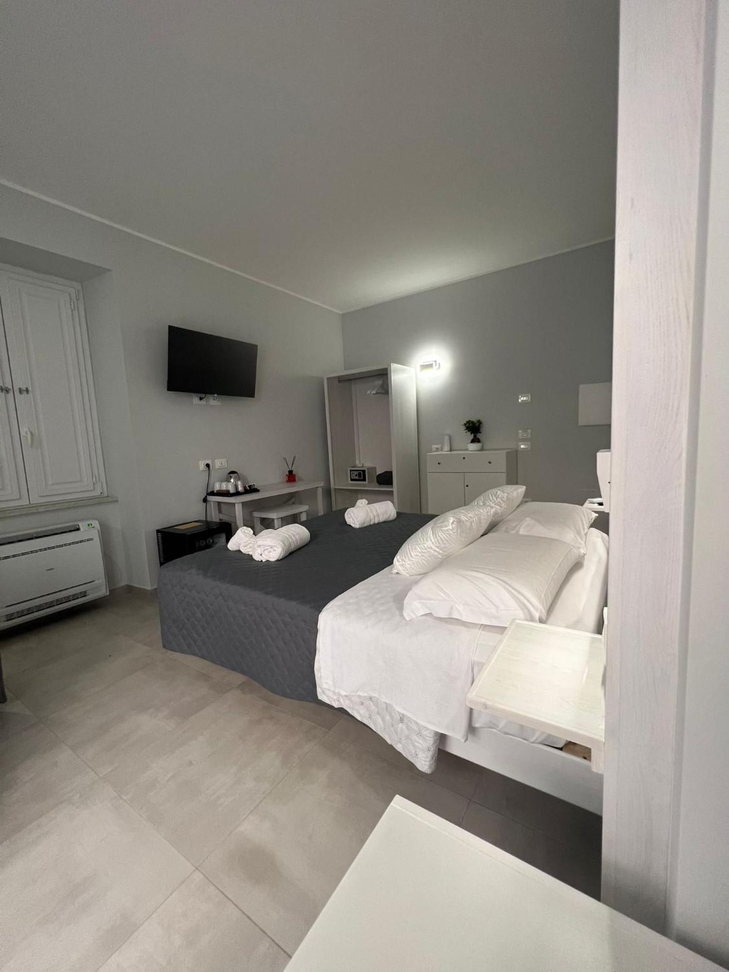 Don Ugo Luxury Rooms トロペーア エクステリア 写真