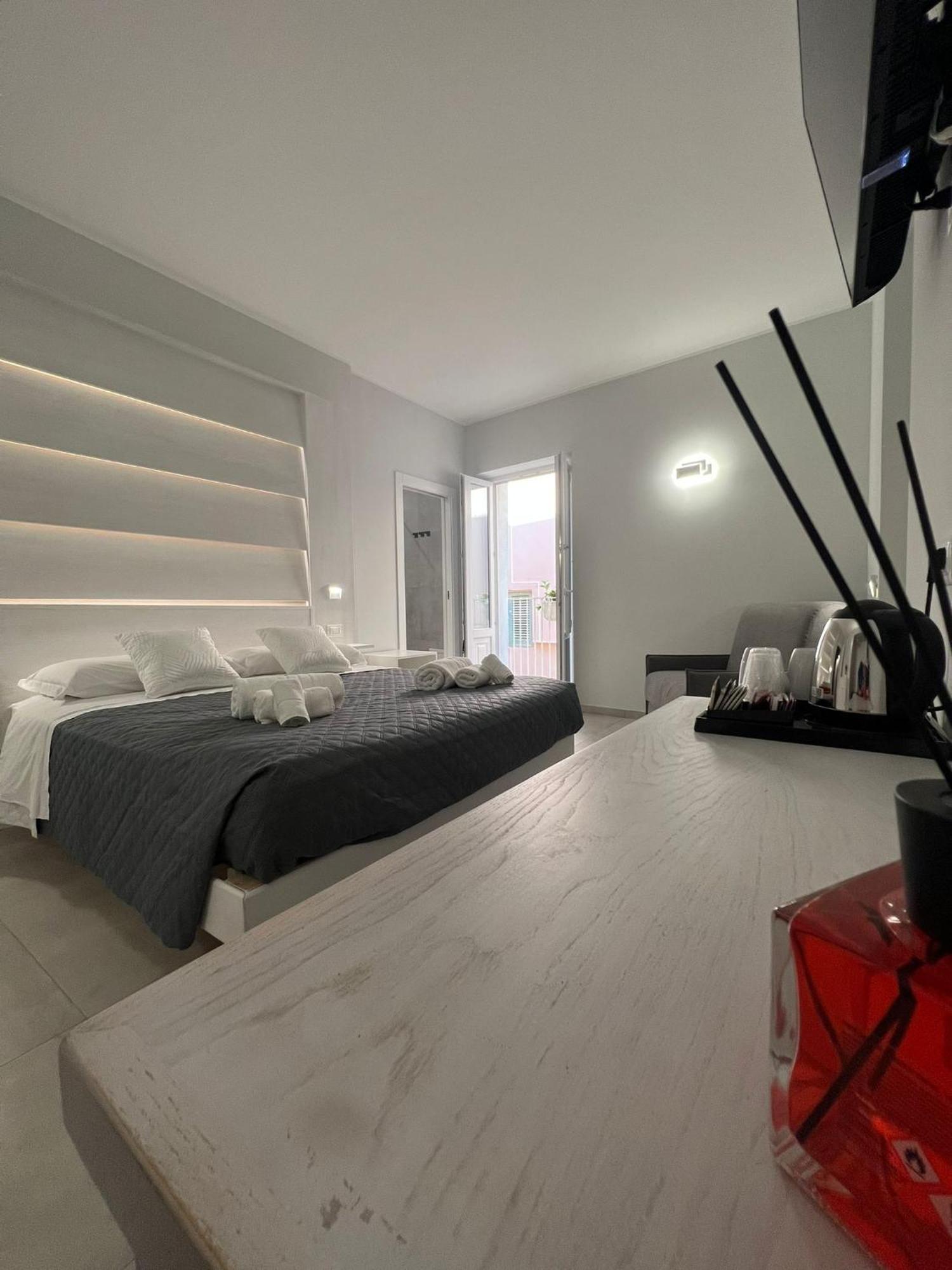 Don Ugo Luxury Rooms トロペーア エクステリア 写真