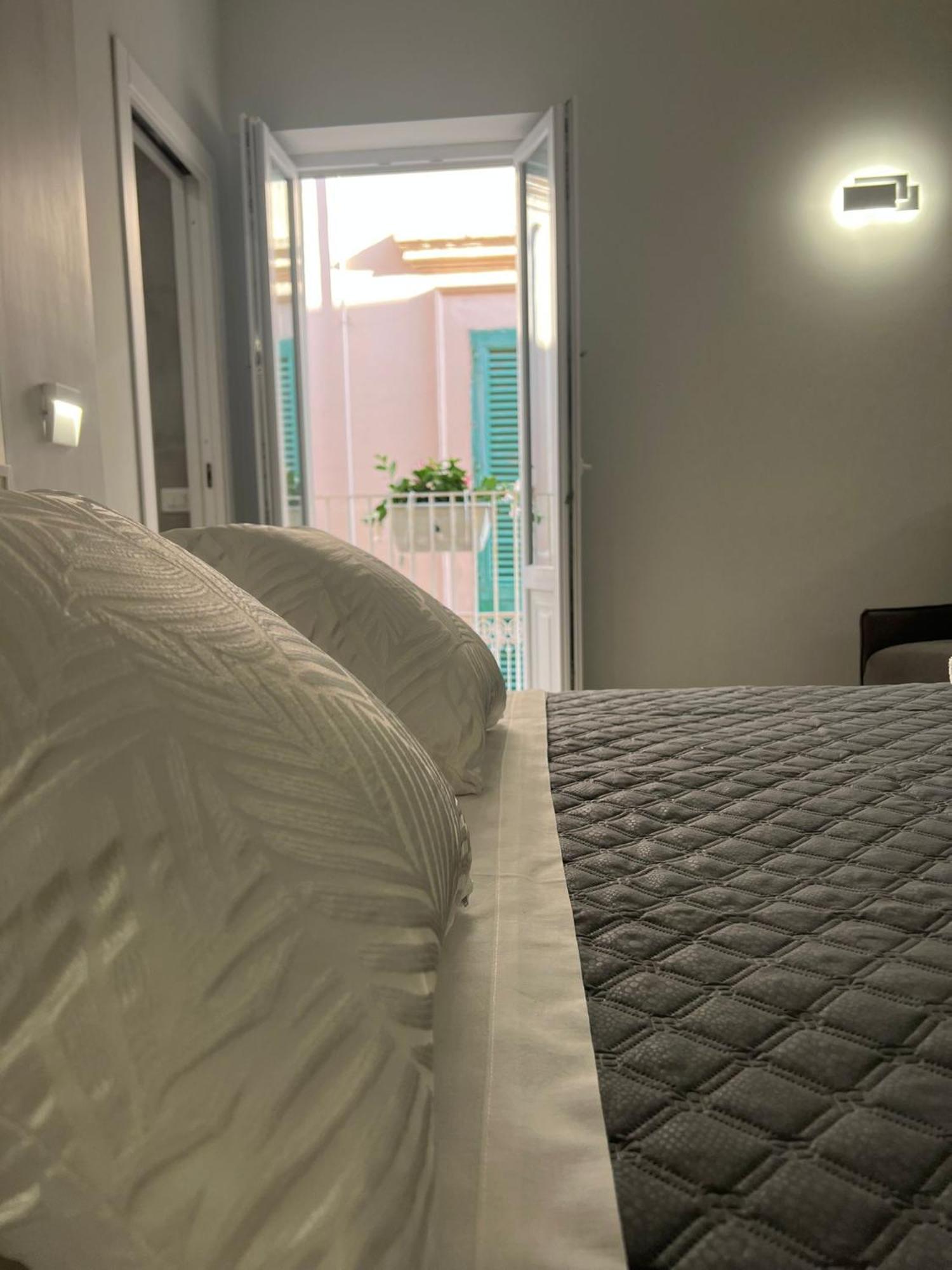 Don Ugo Luxury Rooms トロペーア エクステリア 写真