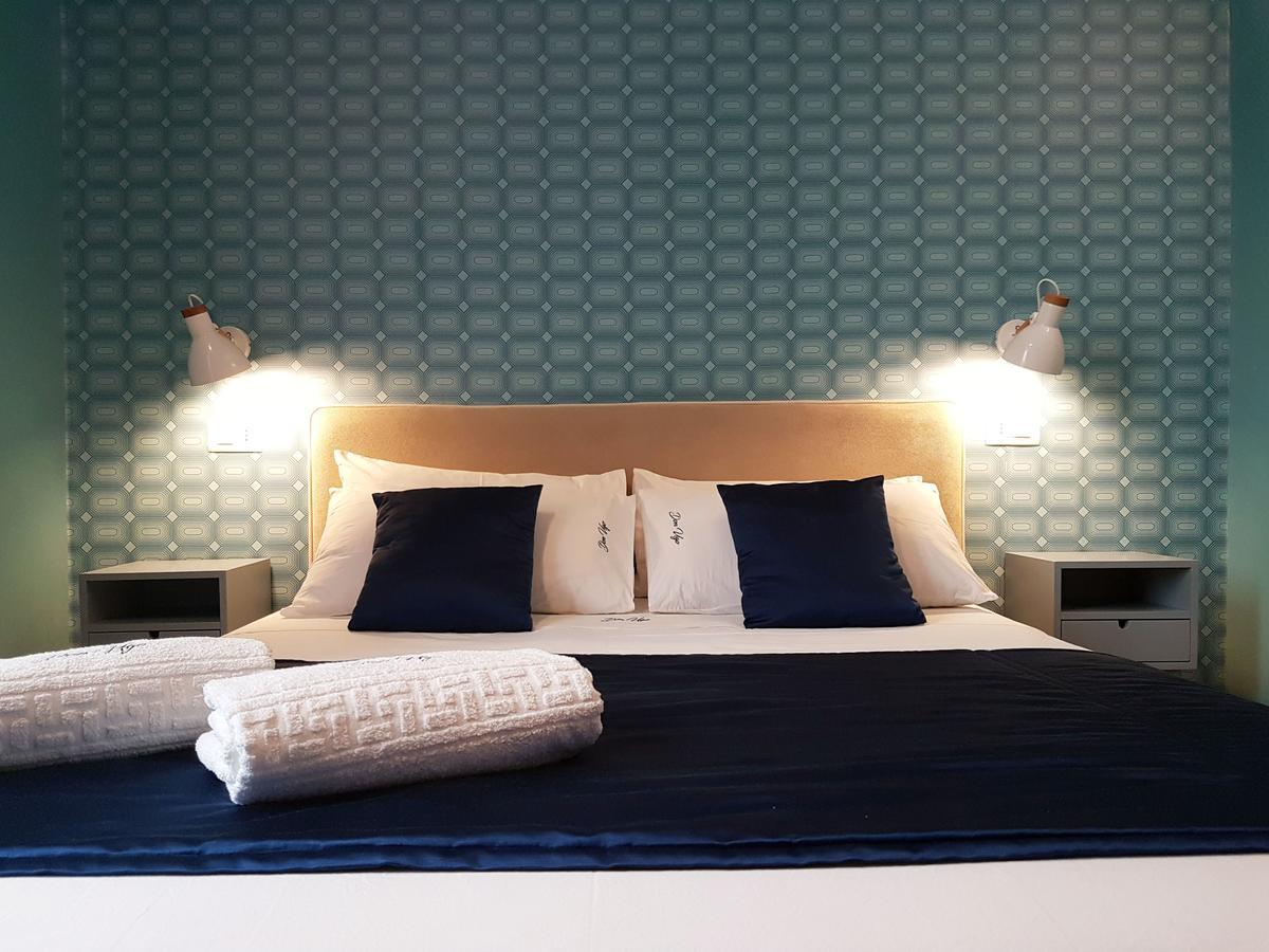 Don Ugo Luxury Rooms トロペーア 部屋 写真